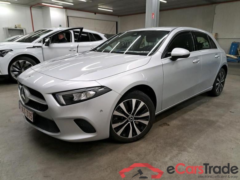 MERCEDES - MER A 250 e 218PK DCT Business Solution & Smartphone Integration * HYBRID *