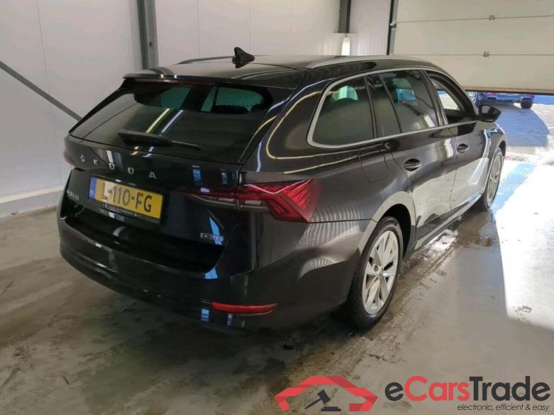 SKODA Octavia Combi 1.0 TSI Bns Edition #2