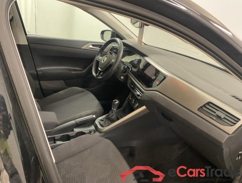 VOLKSWAGEN Polo Polo Comfortline 1.0 70 kW (95 ch) 5 vitesses manuel #6