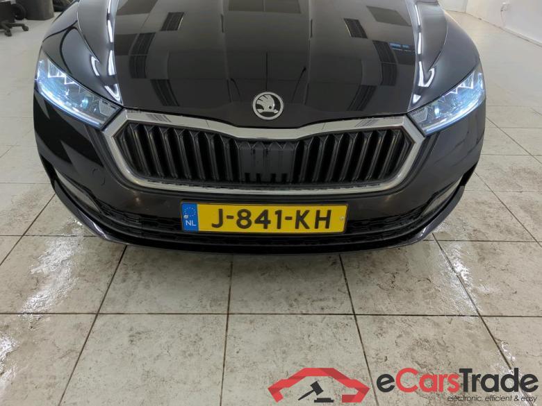 Škoda Octavia Combi 1.0 TSI Greentech Business Edition 5d #5