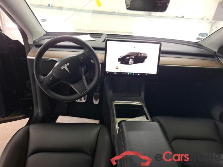 TESLA Model Y / 2021 / 5P / SUV RWD #6