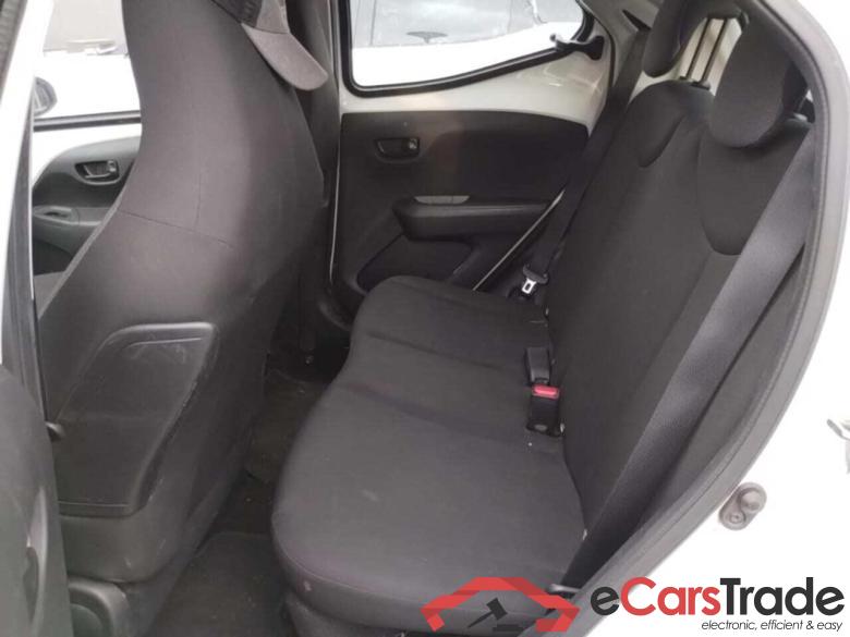 TOYOTA Aygo 1.0 VVT-i x-fun #5