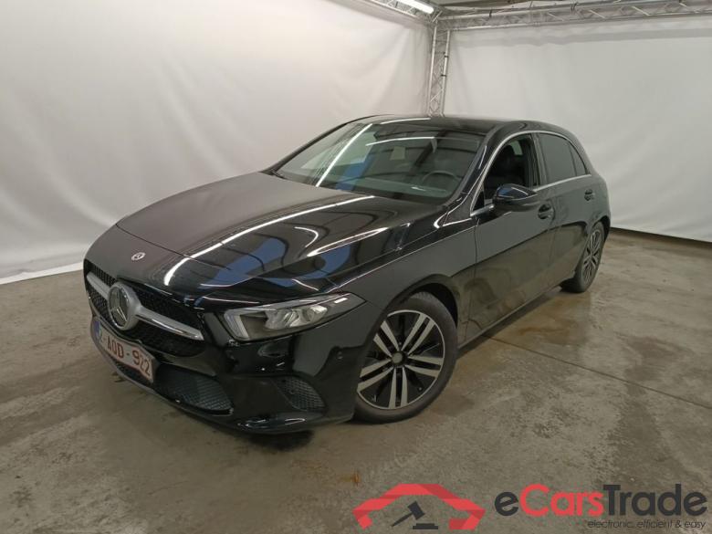 Mercedes-Benz A-Klasse A 180 d DCT Business Solution 5d #1