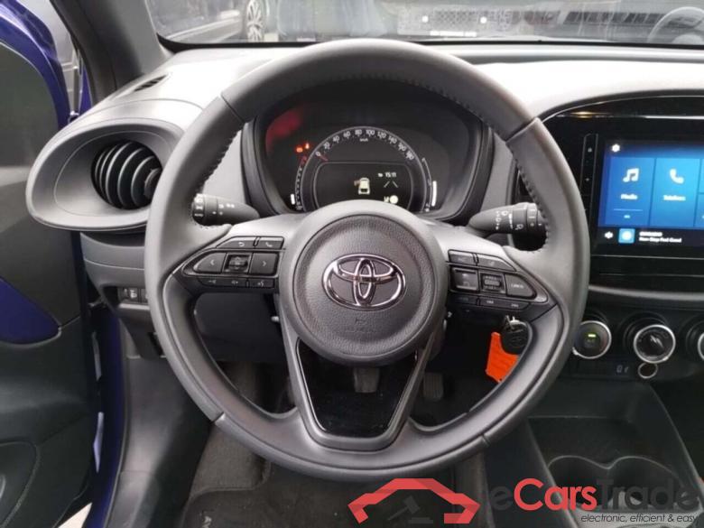TOYOTA Aygo X 1.0 VVT-i MT Play #6