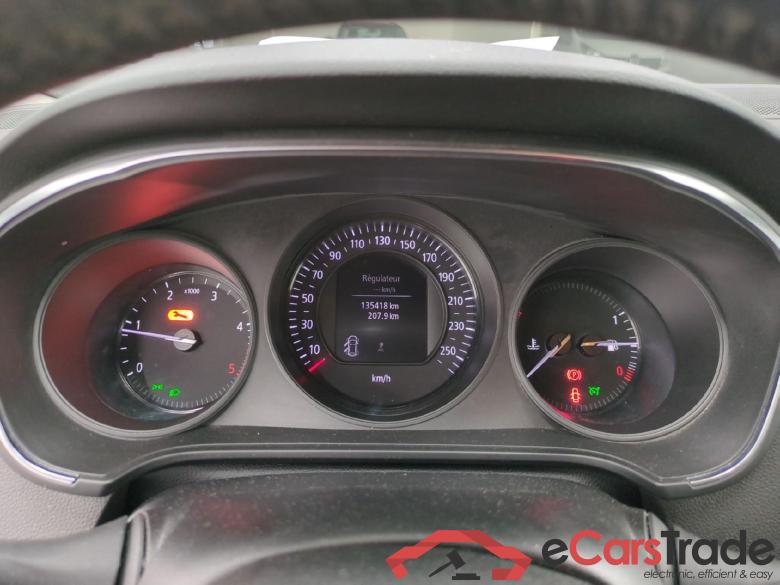 Megane IV Berline 5pt. Société Air Nav 1.5 dCi 90CV BVM6 E6 #6