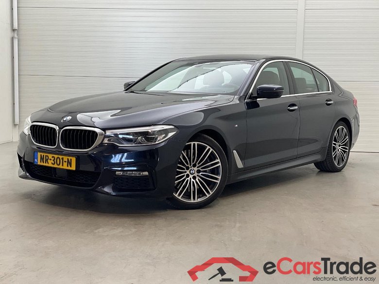 BMW 540i M-Sport Aut. LED-Xenon LC-Pro Head-Up Ambient Navi-Pro Sport-Leather KeylessGo Camera 360 Klima PDC ... #1