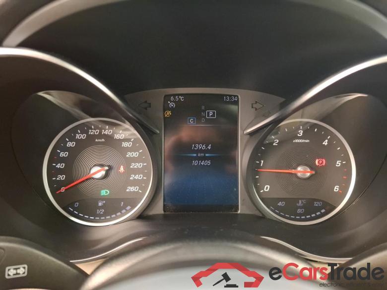 MERCEDES-BENZ Classe C Coupe / 2018 / 2P / Coupé C 200 d AMG Line #6