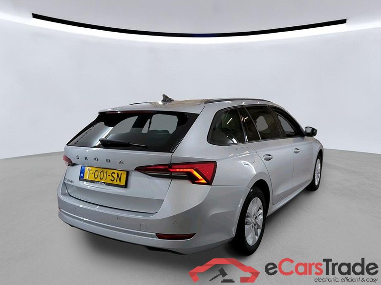 SKODA Octavia Combi 81 kW #6