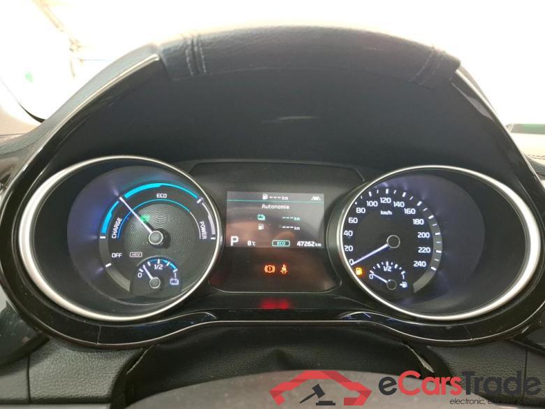 KIA XCeed / 2019 / 5P / Crossover 1.6 GDI ISG ISG PHEV ACTIVE BUS DCT6 OPE STOCK #6