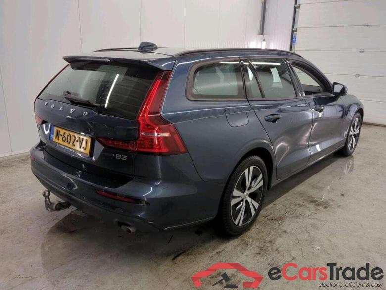 VOLVO V60 2.0 B3 Mom. Adv. #2