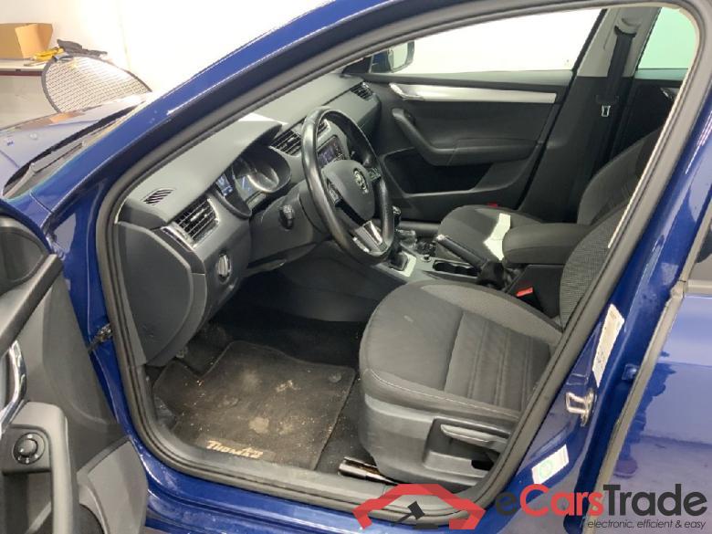 Octavia Combi Ambition 1.6 TDI 85KW MT5 E6 #4