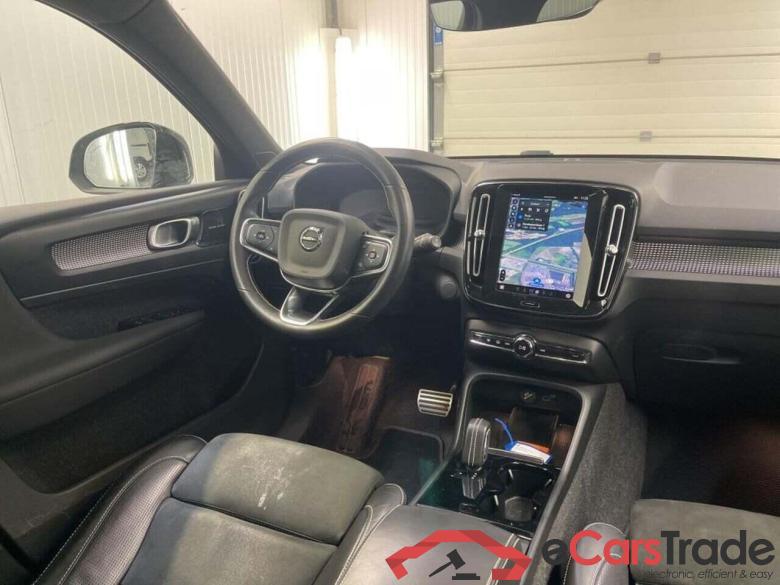 VOLVO XC40 Recharge P8 AWD RDes #3