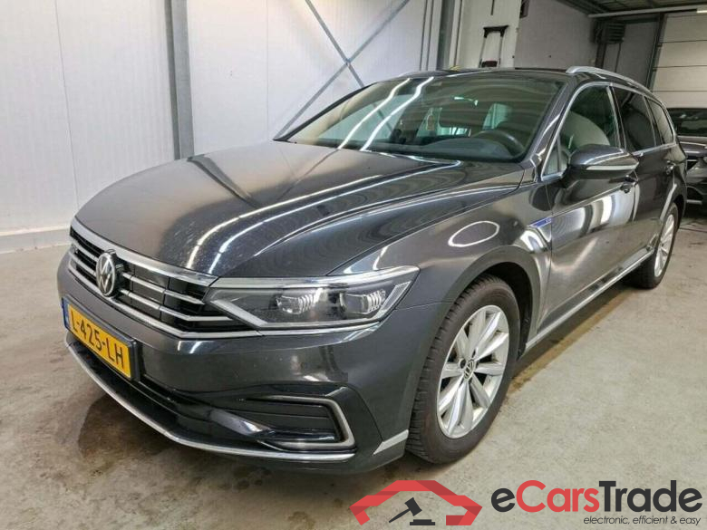 VOLKSWAGEN Passat Variant 1.4 TSI PHEV GTE Bns