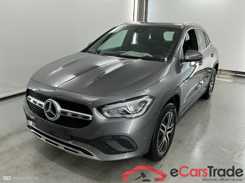 MERCEDES-BENZ GLA 1.3 GLA 250 E DCT BUSINESS SOLUTION