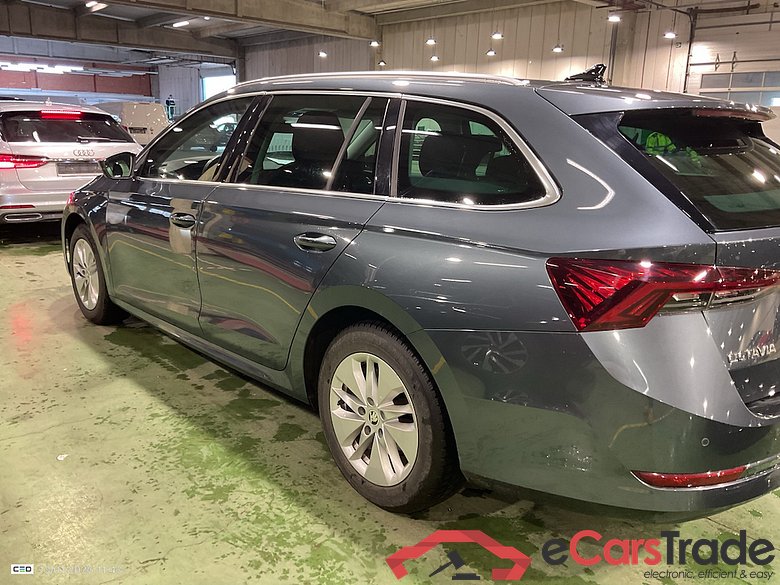 SKODA OCTAVIA COMBI 1.0 TSI MHEV 81KW DSG CLEVER #3