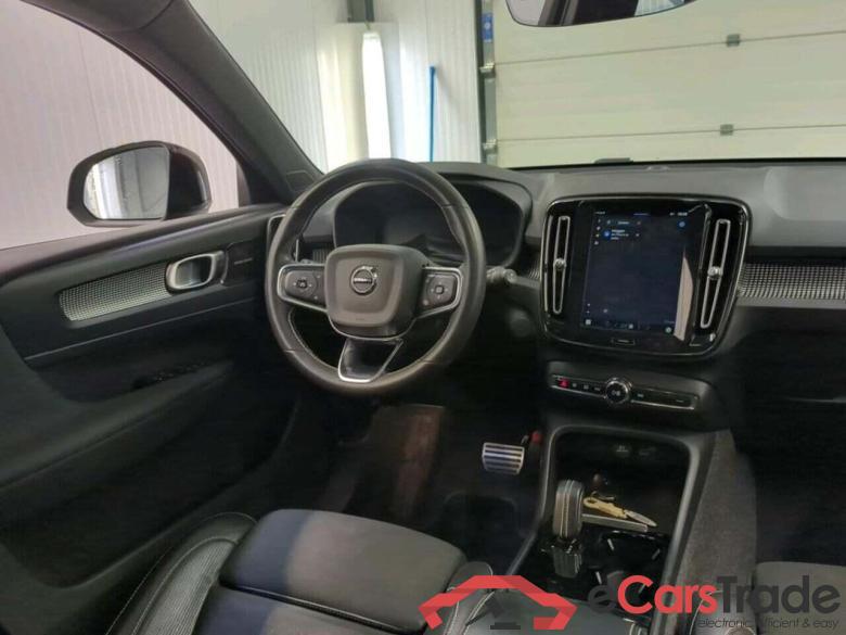 VOLVO XC40 Recharge P8 AWD RDes #3