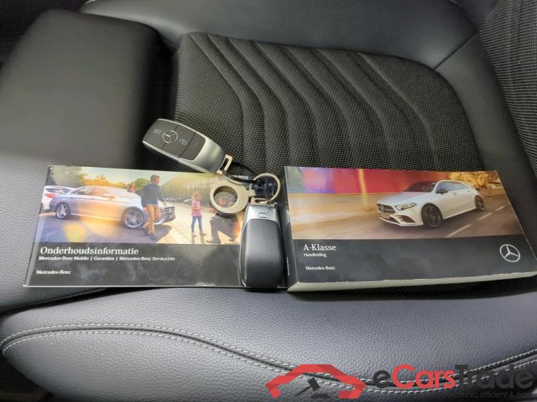 Mercedes-Benz A-Klasse A 160 H6 Business Solution Plus 5d #4