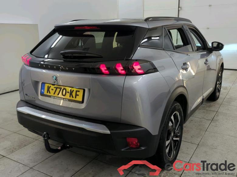 Peugeot e-2008 Allure Pack EV 50kWh 136 5d #2
