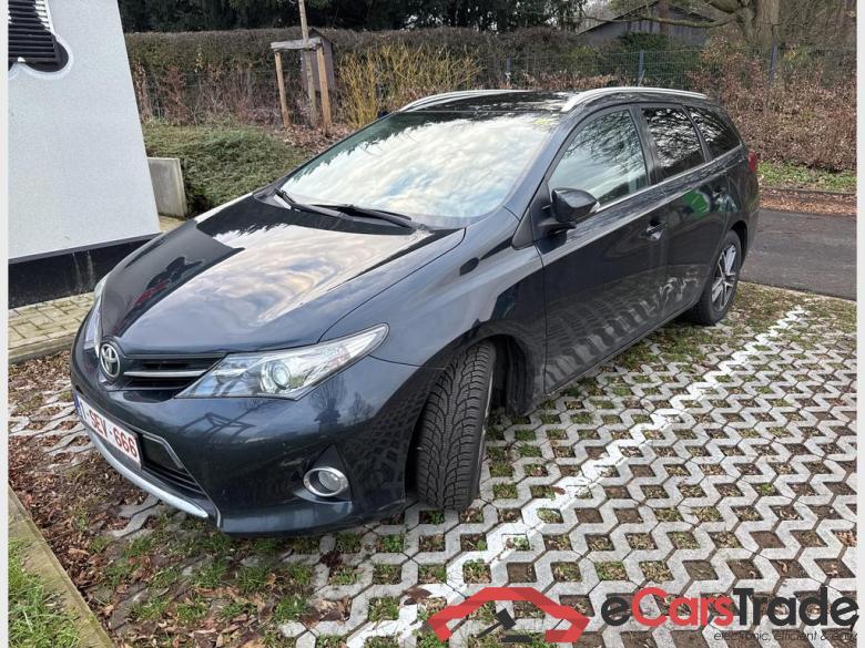 TOYOTA Auris SW Auris SW 1.4 D-4D Comfort Alu #1