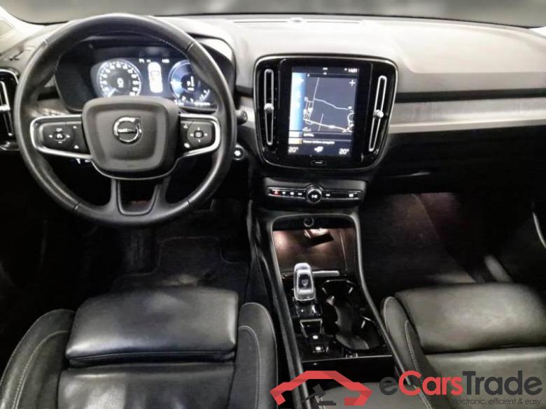 VOLVO XC40 / 2017 / 5P / SUV T4 PLUG-IN HYBRID AUTO RECHARGE INSCR. #3