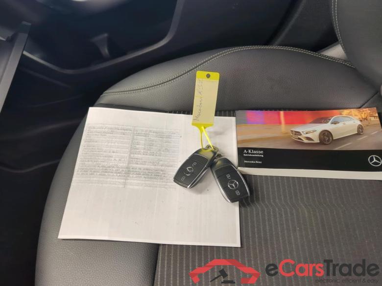 MERCEDES-BENZ A-Klasse A 250 e 8G-DCT Progressive 5d 118kW #3