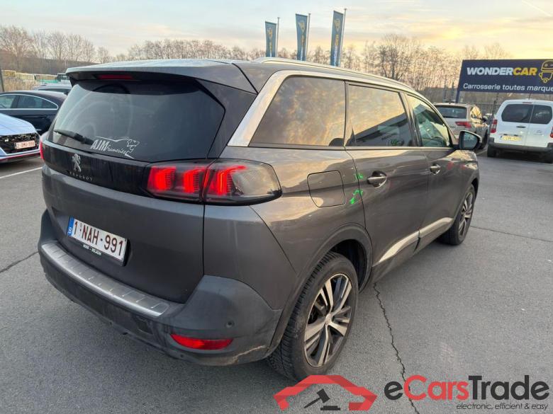 PEUGEOT 5008 1.5 BlueHDi Allure #4
