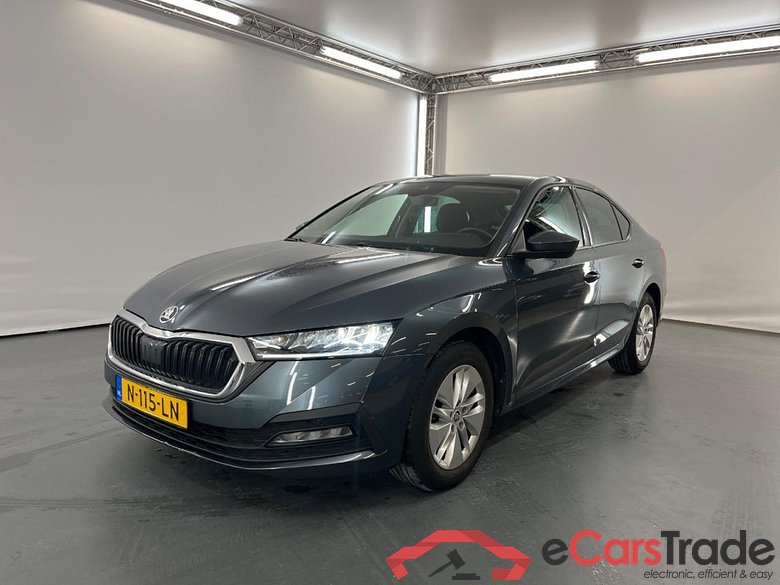 SKODA OCTAVIA 1.0 e-TSI Business Edition #1