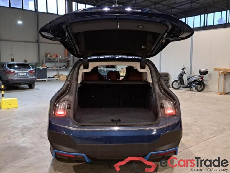 BMW IX / 2021 / 5P / SUV IX XDRIVE50 #5