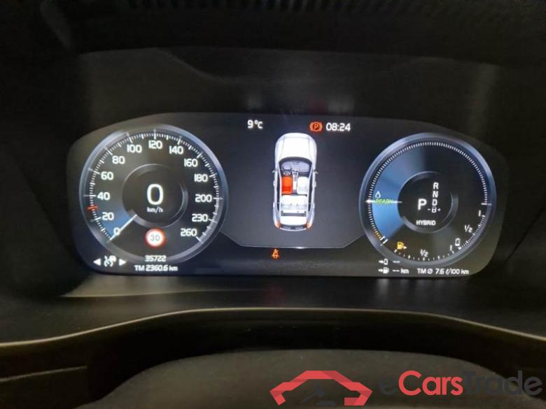 VOLVO XC40 / 2017 / 5P / SUV T4 PLUG-IN HYBRID AUTO RECHARGE R-DESIGN #4