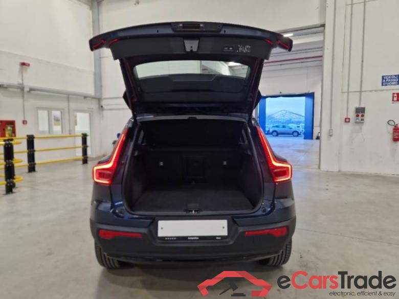 VOLVO XC40 / 2017 / 5P / SUV T4 PLUG-IN HYBRID AUTO RECHARGE R-DESIGN #5