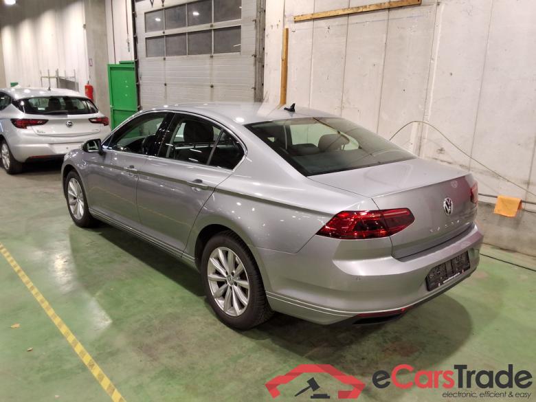 VOLKSWAGEN PASSAT DIESEL - 2019 1.6 TDi SCR Style Business DSG #2
