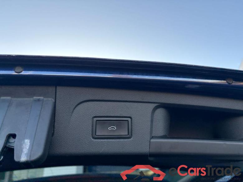 VOLKSWAGEN Touran Touran Highline 2.0 TDI SCR 110 kW (150 ch) 7 vitesses DSG #4