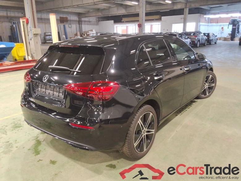 MERCEDES-BENZ A-CLASS 1.3 A 250 E LUXURY LINE DCT #4