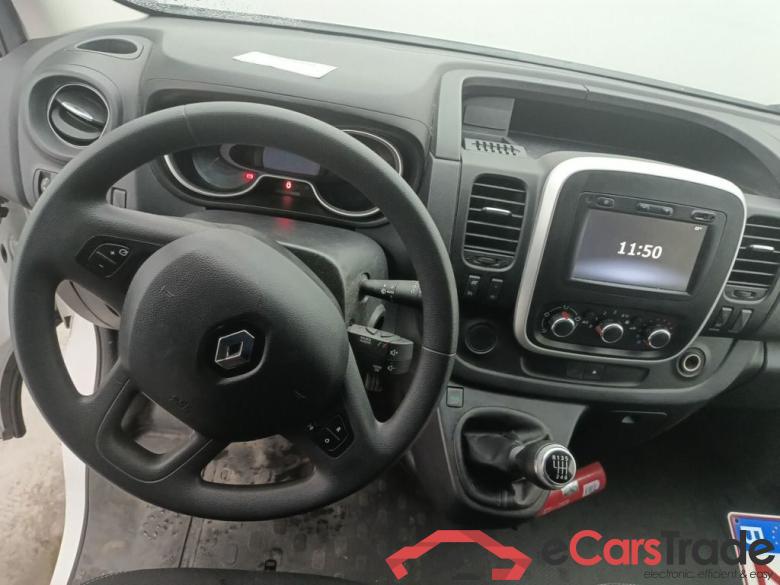 Renault Trafic L2H1 dCi 120 Grand Confort DC 2.9T 4d #3