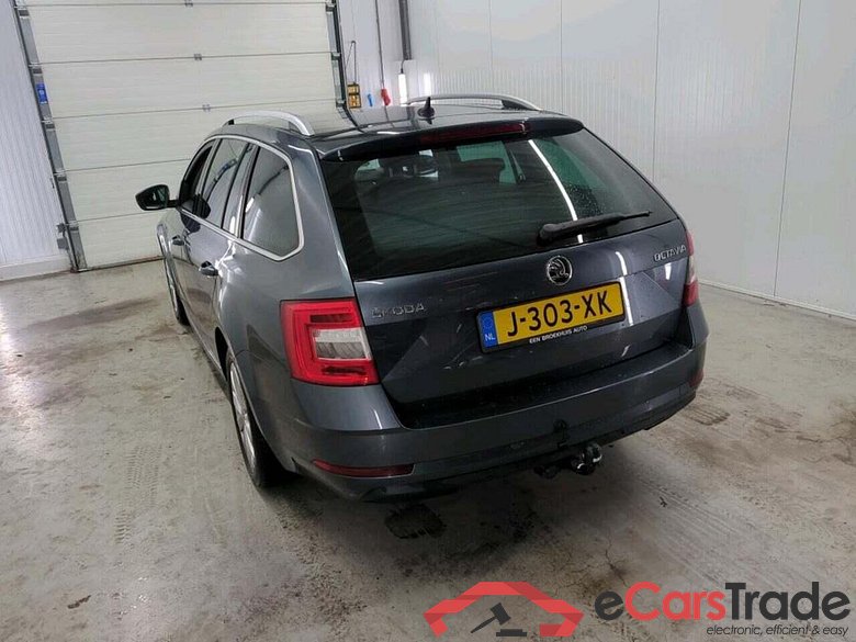 SKODA Octavia Combi 1.5 TSI Bns Edition #6