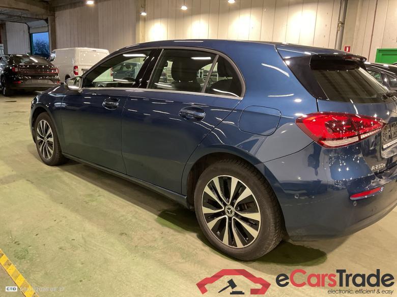 MERCEDES-BENZ A-CLASS 1.3 A 250 E DCT BUSINESS SOLUTION #3