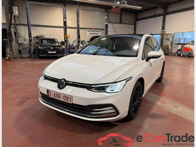 VOLKSWAGEN Golf VIII Golf ACTIVE 1.0 TSI 81 kW (110 ch) 6 vitesses manuel