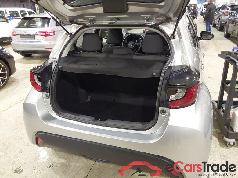 TOYOTA YARIS 1.5 VVT-I HEV DYNAMIC E-CVT #3