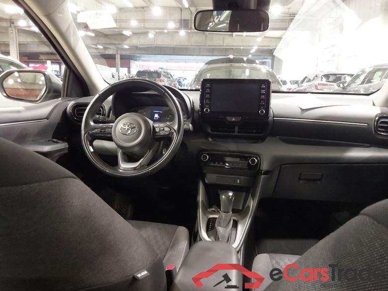 TOYOTA YARIS 1.5 VVT-I HEV DYNAMIC E-CVT #6