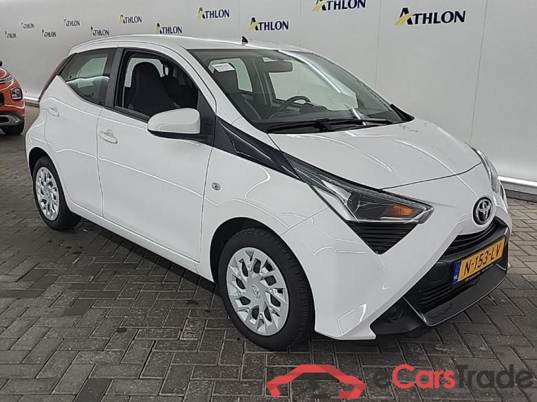 TOYOTA Aygo 1.0 VVT-i x-play 5D 53kW #2