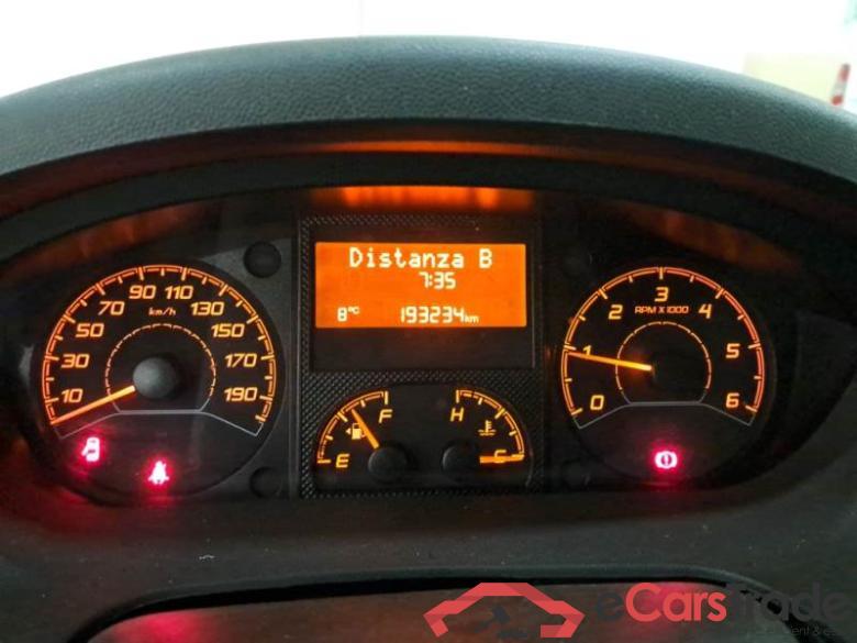 PEUGEOT BOXER / 2014 / 4P / FURGONE 330 L1H1 2.0 BLUEHDI 110CV #4