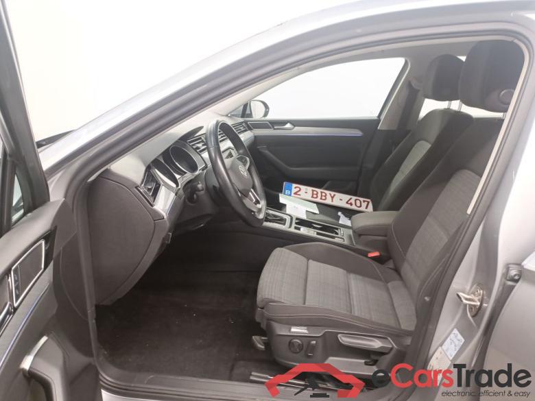 Volkswagen Passat Variant 2.0 TDI 90kW DSG Style Business 5d #3