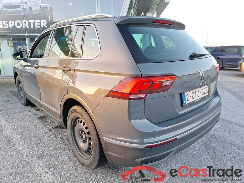 Volkswagen Tiguan 1.5 TSI Life LED Virtual Navi Camera Klima PDC ... #4
