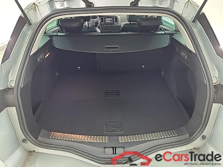 RENAULT Mégane Estate TCe 140 Intens 5D 103kW #5