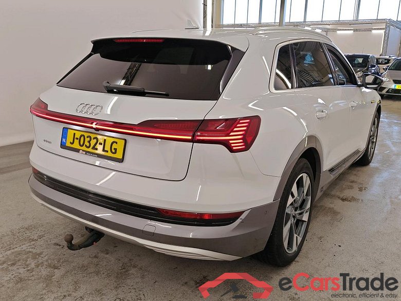 Audi e-tron 50 quattro Business edition 5d #2