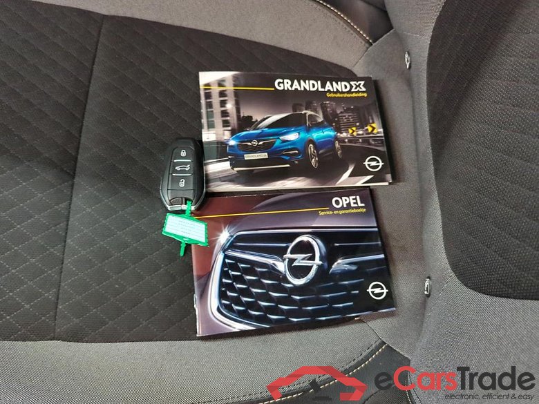 Opel Grandland X 1.6 Turbo 221kW Hybrid4 Bus. Exec. Auto 5d #4