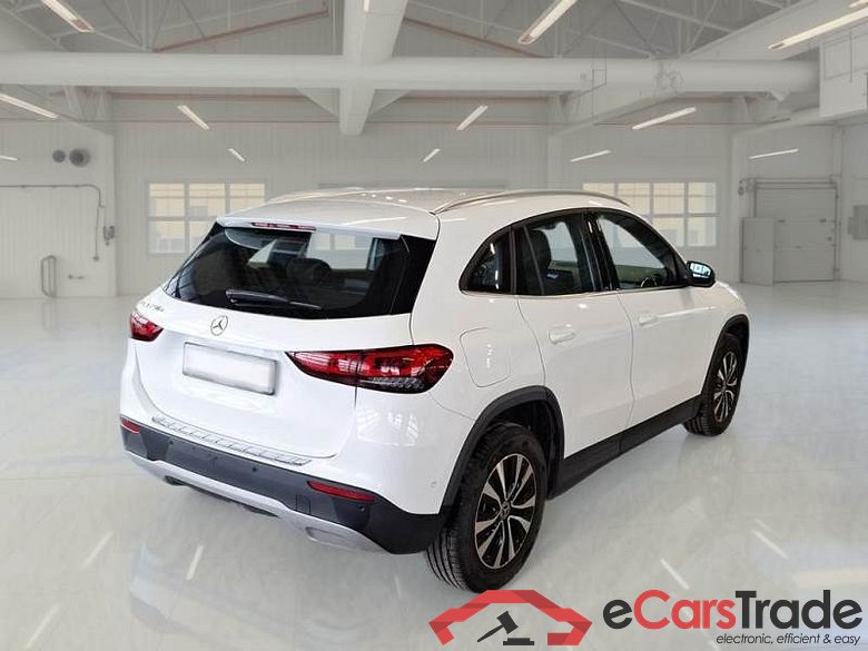 MERCEDES-BENZ GLA / 2020 / 5P / CROSSOVER GLA 250 AUTOMATIC EQ-POWER BUS EXTRA #2