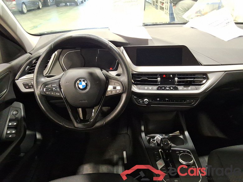 BMW 1 HATCH DIESEL - 2019 116 dA AdBlue #6