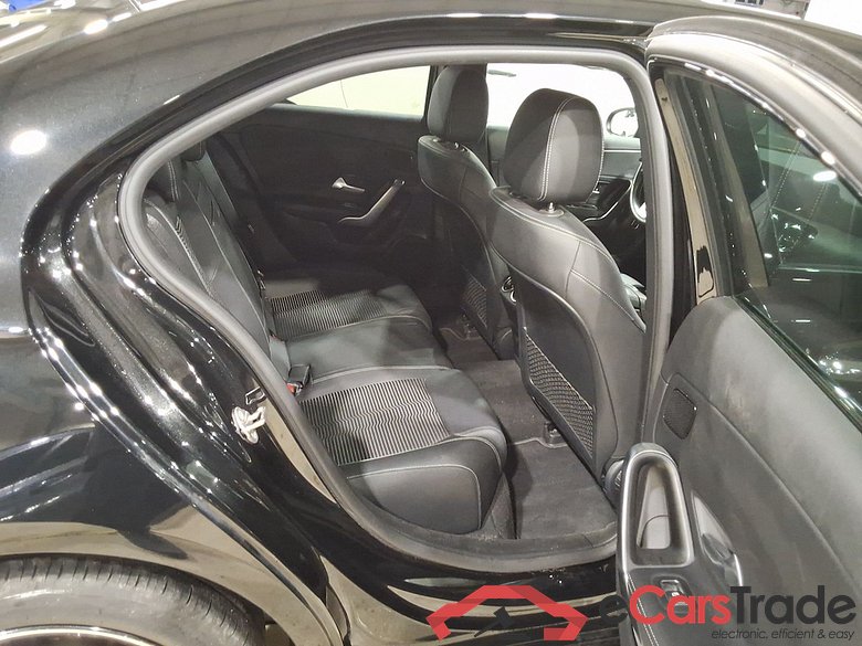 MERCEDES-BENZ A-CLASS LIMOUSINE 1.3 A 250 E DCT #5