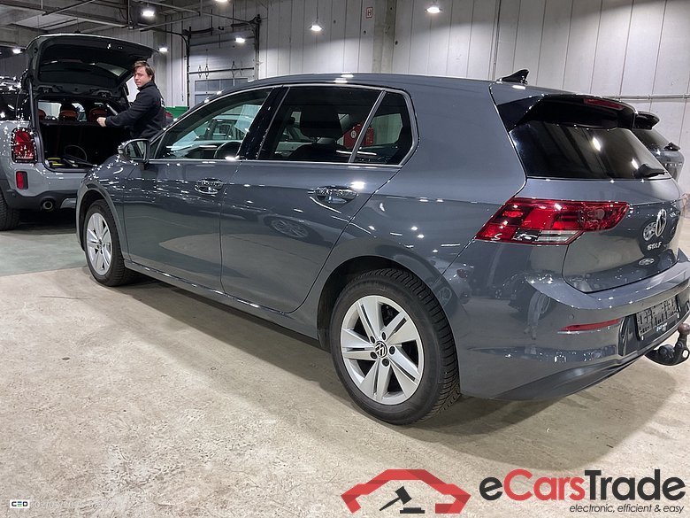 VOLKSWAGEN Golf 1.5 TSI LIFE #3